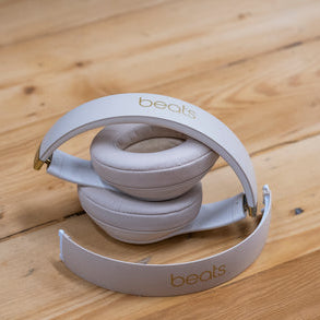 How to Replace the Headband On Beats Studio 3 Wireless Headphones Replacement Steps Tutorial
