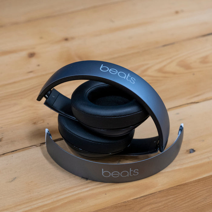 How to Replace the Headband On Beats Studio 2 Headphones