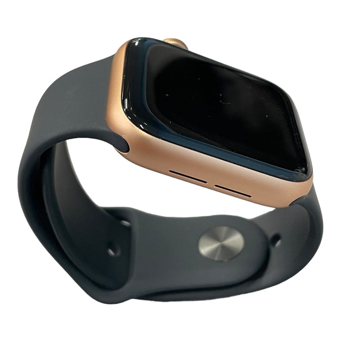 Apple Watch SE (GPS) 40mm Aluminum Case Black Sport Band (Gold) - Refurbished